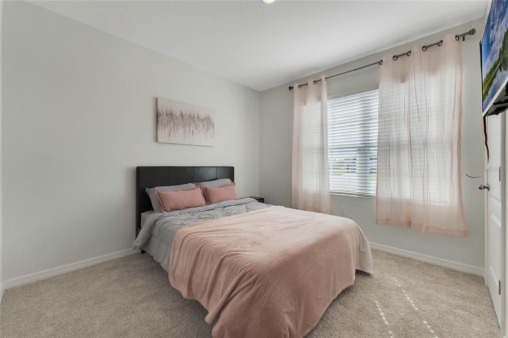 For Rent: $2,000 (4 beds, 2 baths, 1851 Square Feet)