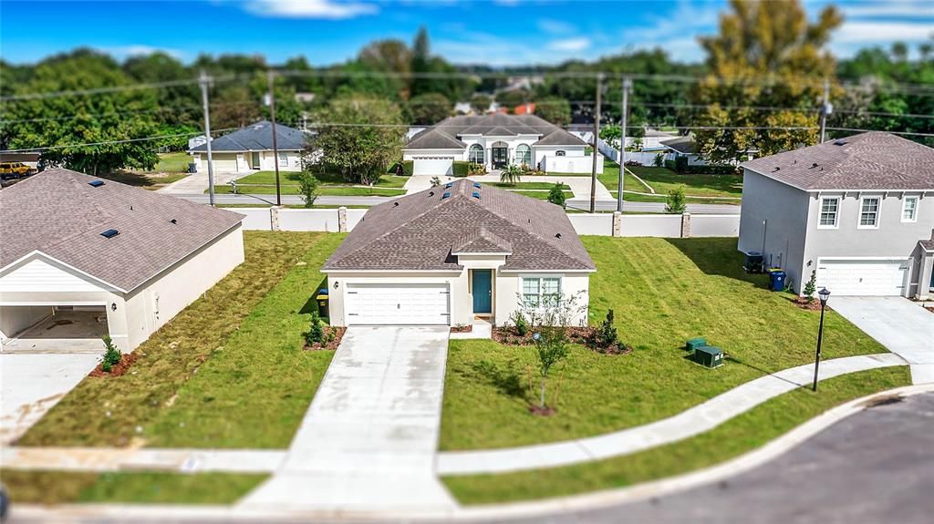 For Rent: $2,000 (4 beds, 2 baths, 1851 Square Feet)