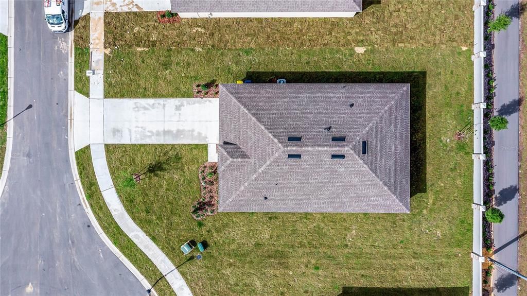 For Rent: $2,000 (4 beds, 2 baths, 1851 Square Feet)