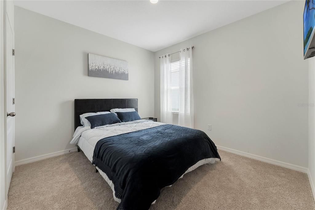 For Rent: $2,000 (4 beds, 2 baths, 1851 Square Feet)