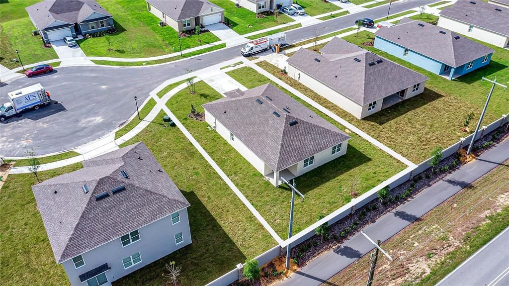 For Rent: $2,000 (4 beds, 2 baths, 1851 Square Feet)