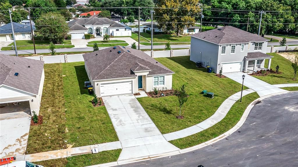 For Rent: $2,000 (4 beds, 2 baths, 1851 Square Feet)