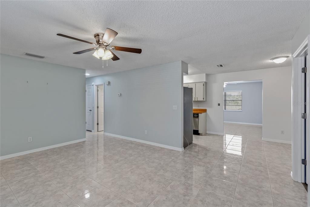 En Renta: $1,850 (3 camas, 2 baños, 1392 Pies cuadrados)