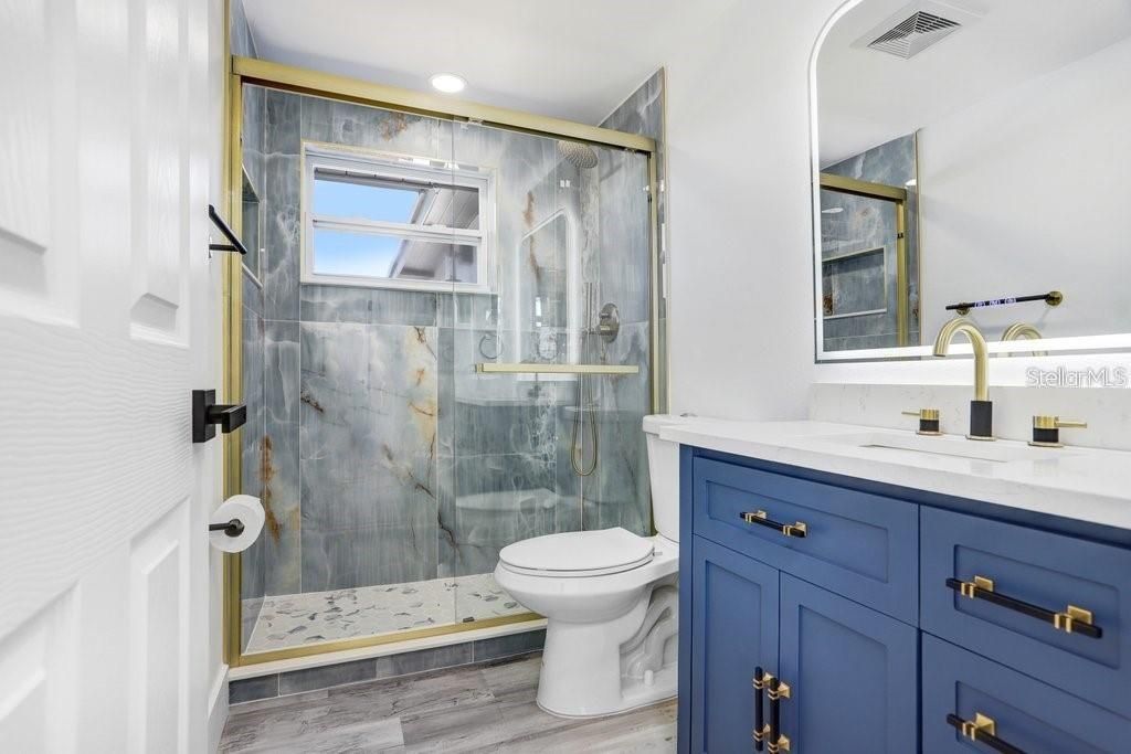 Active With Contract: $325,000 (2 beds, 1 baths, 1225 Square Feet)