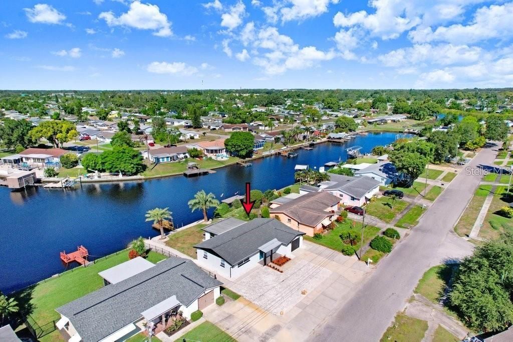 Active With Contract: $325,000 (2 beds, 1 baths, 1225 Square Feet)