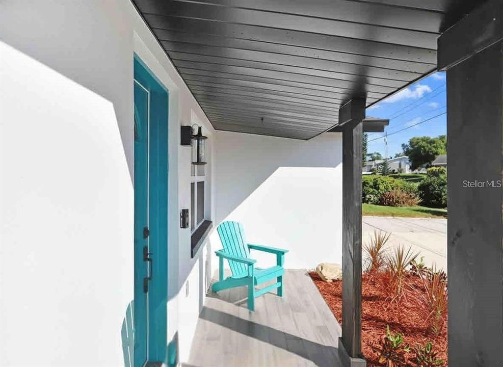 Active With Contract: $325,000 (2 beds, 1 baths, 1225 Square Feet)