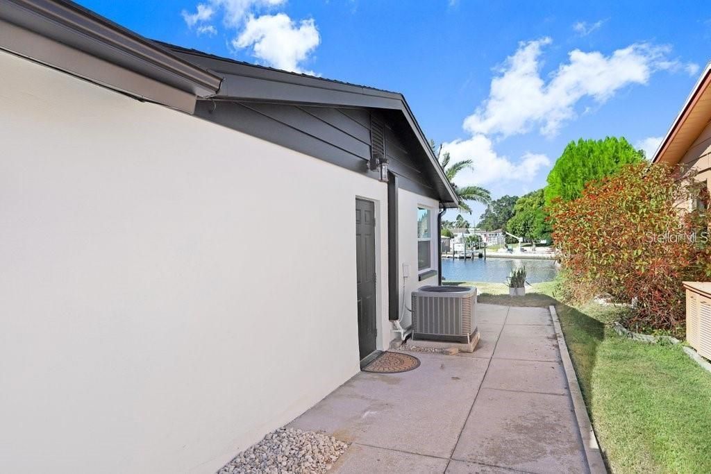 Active With Contract: $325,000 (2 beds, 1 baths, 1225 Square Feet)