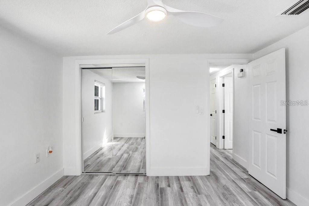 Active With Contract: $325,000 (2 beds, 1 baths, 1225 Square Feet)