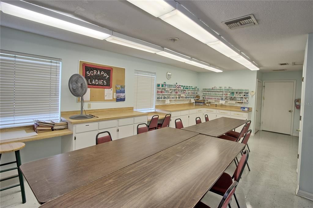 Active With Contract: $239,900 (3 beds, 2 baths, 1595 Square Feet)