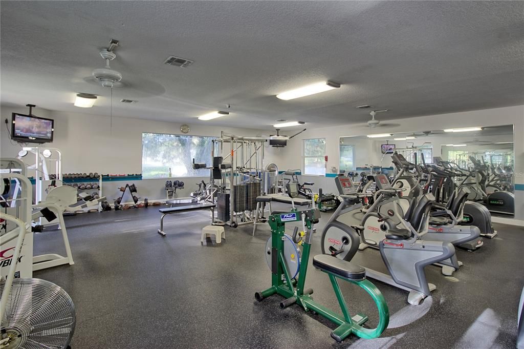 Active With Contract: $239,900 (3 beds, 2 baths, 1595 Square Feet)