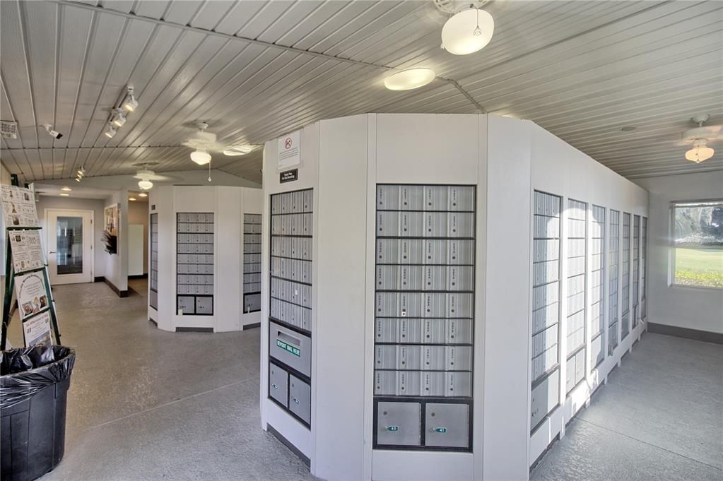 Active With Contract: $239,900 (3 beds, 2 baths, 1595 Square Feet)