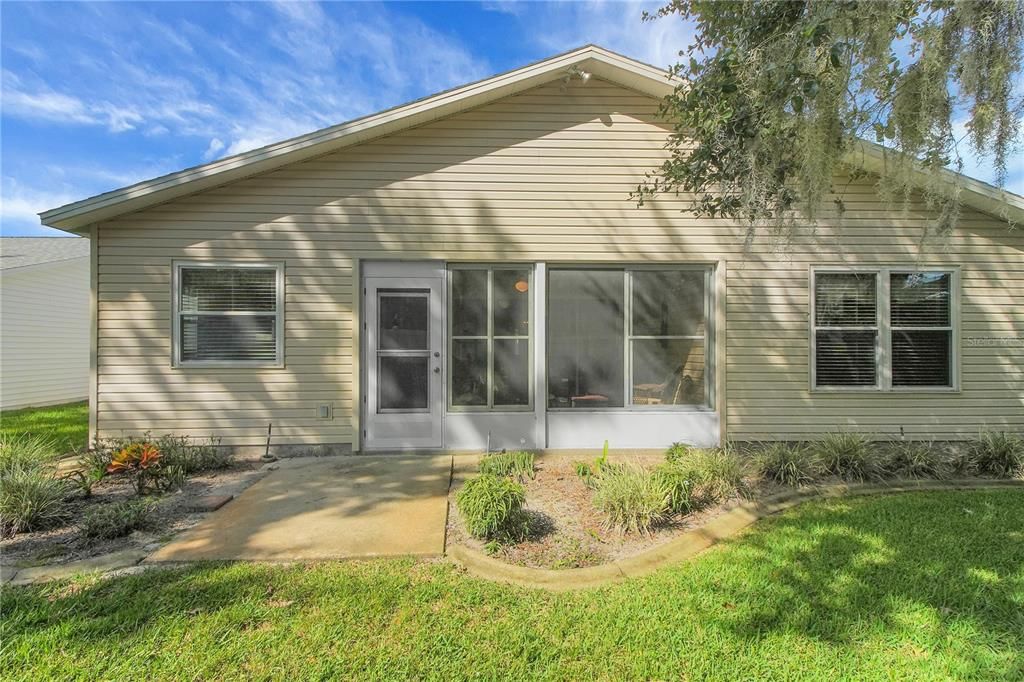 Active With Contract: $239,900 (3 beds, 2 baths, 1595 Square Feet)