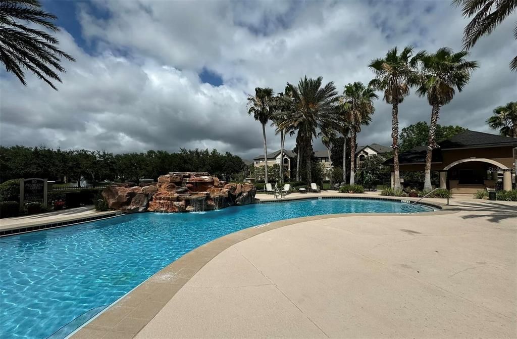 For Sale: $200,000 (2 beds, 2 baths, 1171 Square Feet)