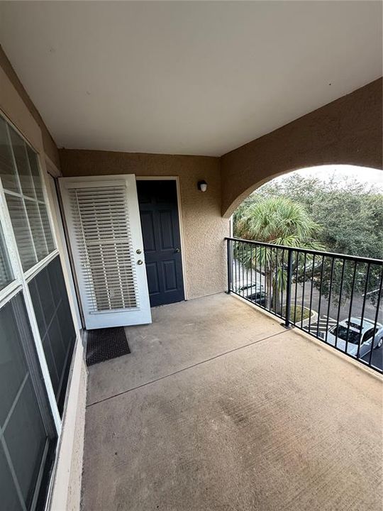 For Sale: $200,000 (2 beds, 2 baths, 1171 Square Feet)