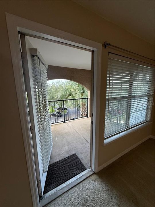 For Sale: $200,000 (2 beds, 2 baths, 1171 Square Feet)