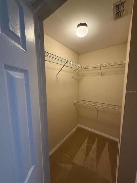 For Sale: $200,000 (2 beds, 2 baths, 1171 Square Feet)