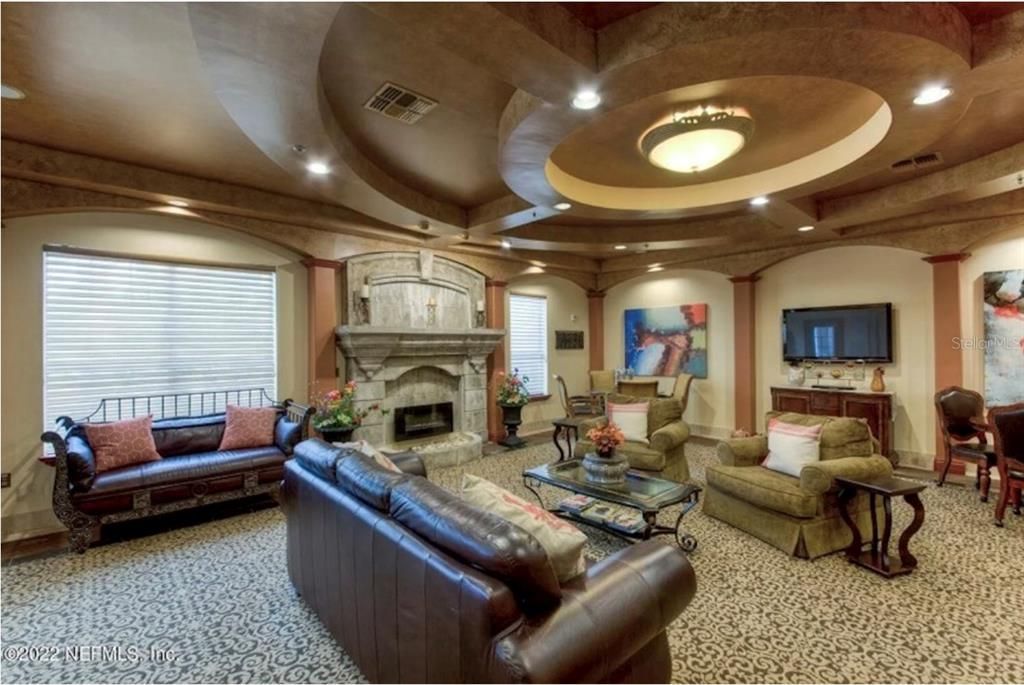 For Sale: $200,000 (2 beds, 2 baths, 1171 Square Feet)