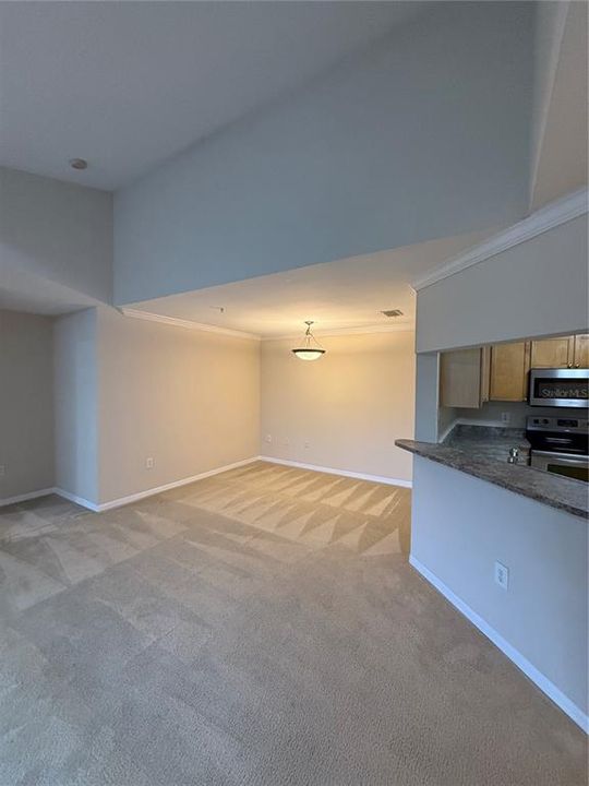 For Sale: $200,000 (2 beds, 2 baths, 1171 Square Feet)