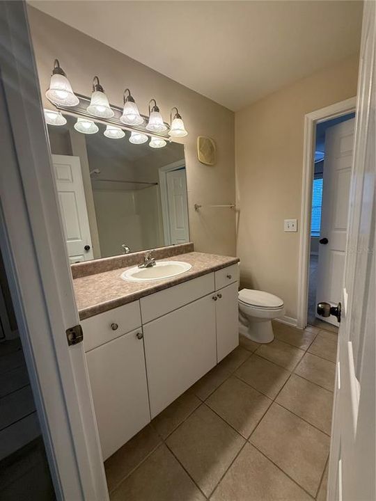 For Sale: $200,000 (2 beds, 2 baths, 1171 Square Feet)