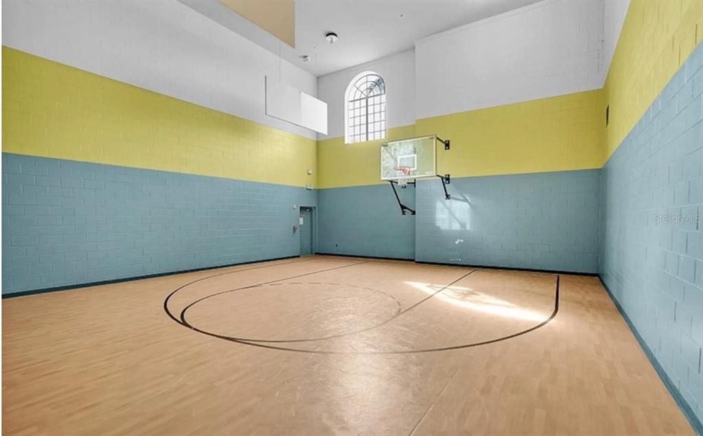 For Sale: $200,000 (2 beds, 2 baths, 1171 Square Feet)