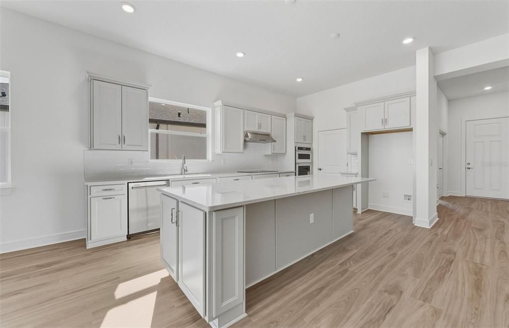 For Sale: $437,390 (2 beds, 2 baths, 1948 Square Feet)