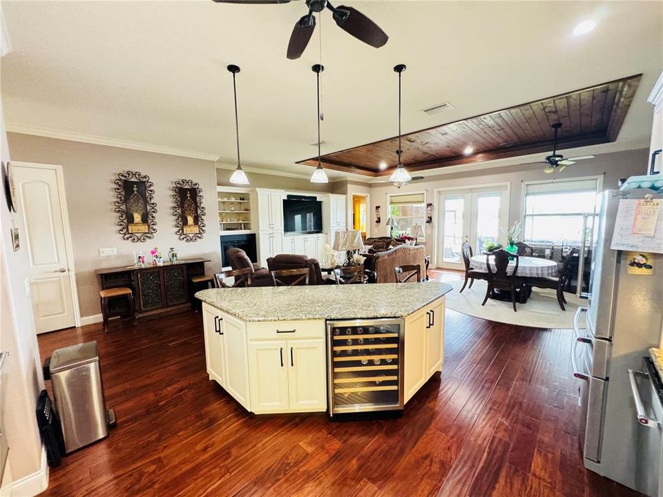 En Venta: $710,000 (3 camas, 2 baños, 1768 Pies cuadrados)