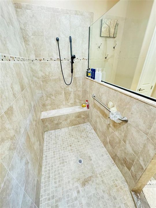 En Venta: $710,000 (3 camas, 2 baños, 1768 Pies cuadrados)