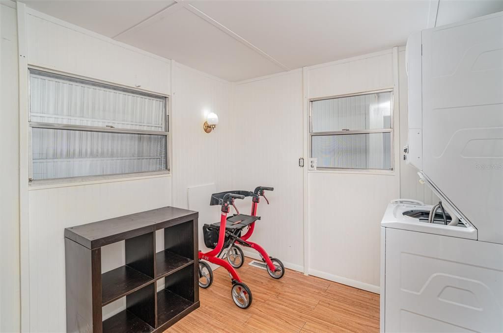 На продажу: $59,990 (1 спален, 1 ванн, 410 Квадратных фут)