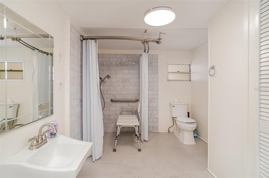 На продажу: $59,990 (1 спален, 1 ванн, 410 Квадратных фут)