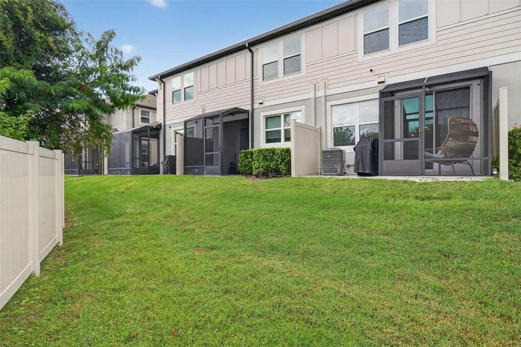 待售: $419,999 (2 贝兹, 2 浴室, 1571 平方英尺)