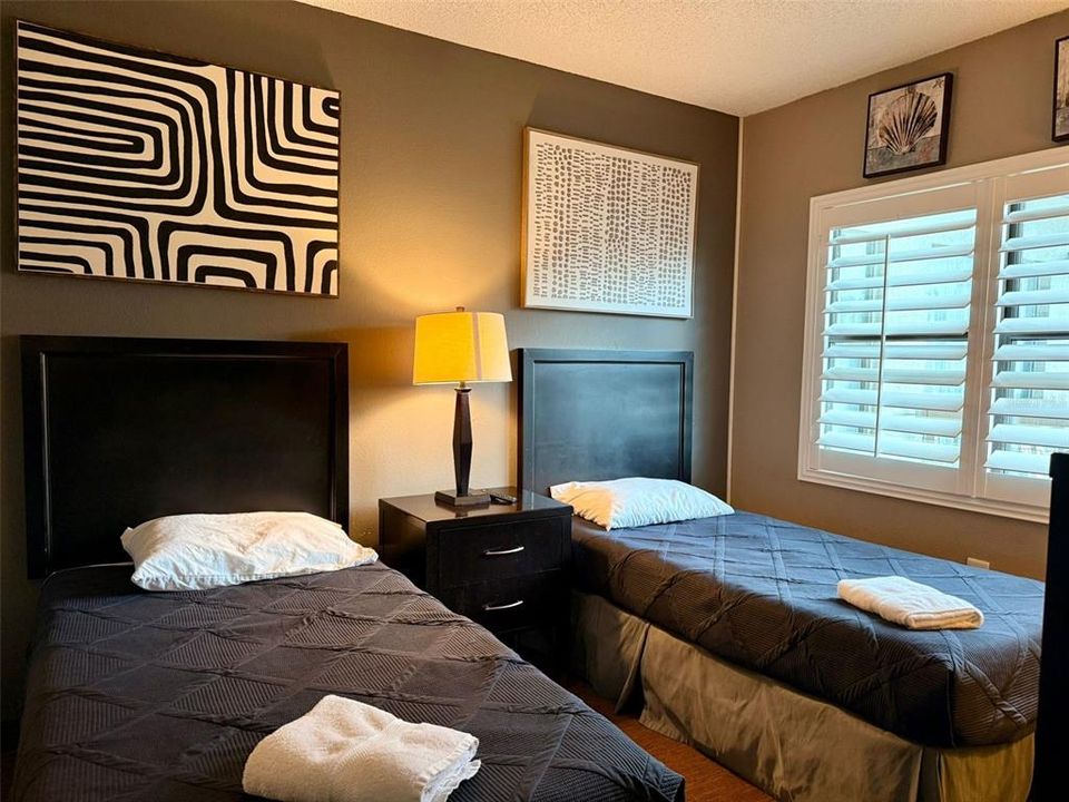 待售: $258,000 (2 贝兹, 2 浴室, 578 平方英尺)