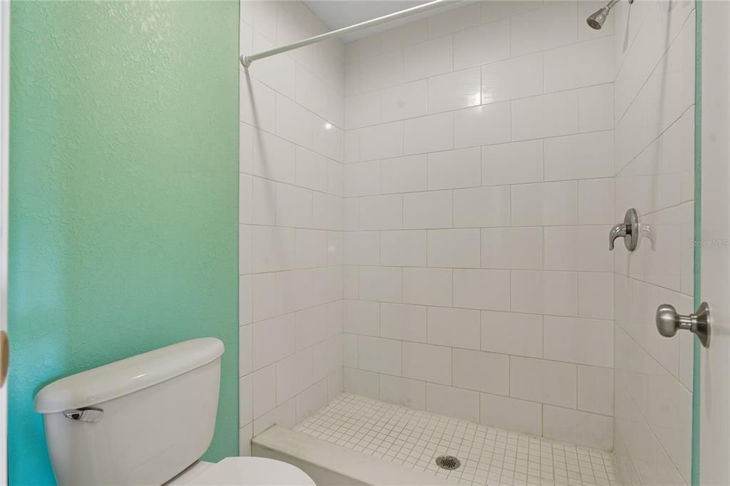 En Venta: $175,000 (2 camas, 2 baños, 898 Pies cuadrados)