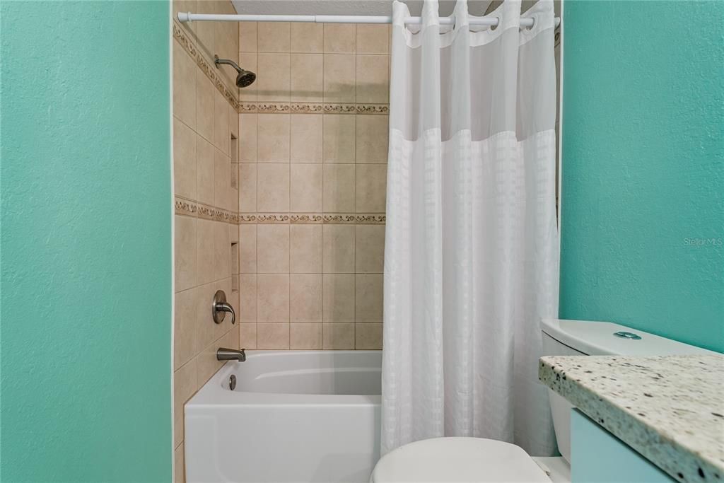 En Venta: $175,000 (2 camas, 2 baños, 898 Pies cuadrados)