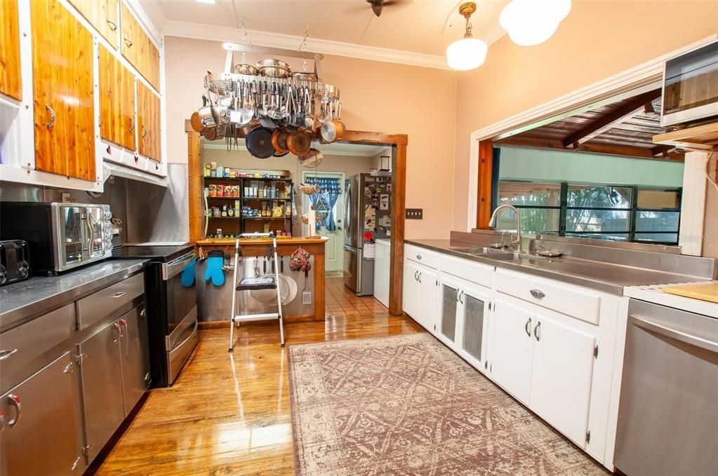 待售: $399,995 (3 贝兹, 2 浴室, 3138 平方英尺)