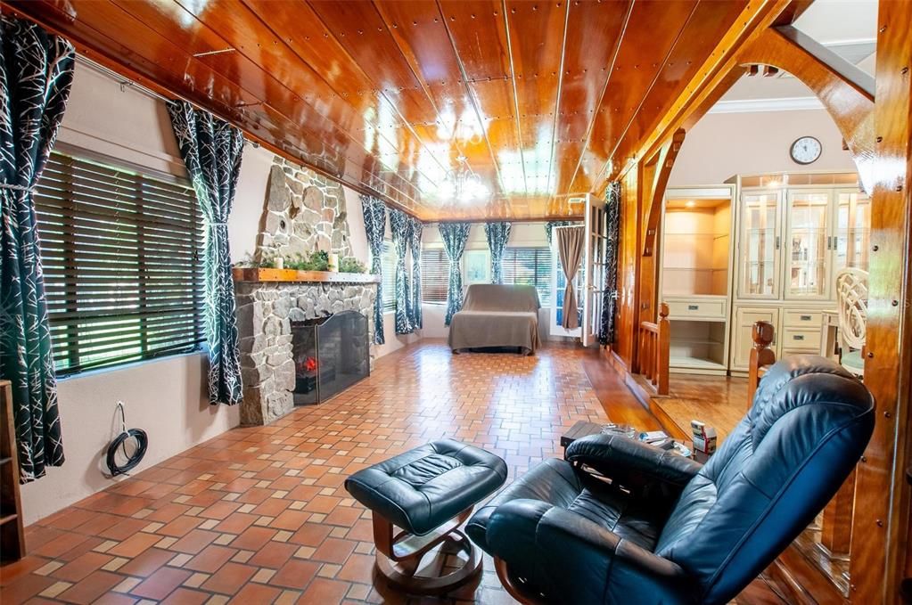 待售: $399,995 (3 贝兹, 2 浴室, 3138 平方英尺)