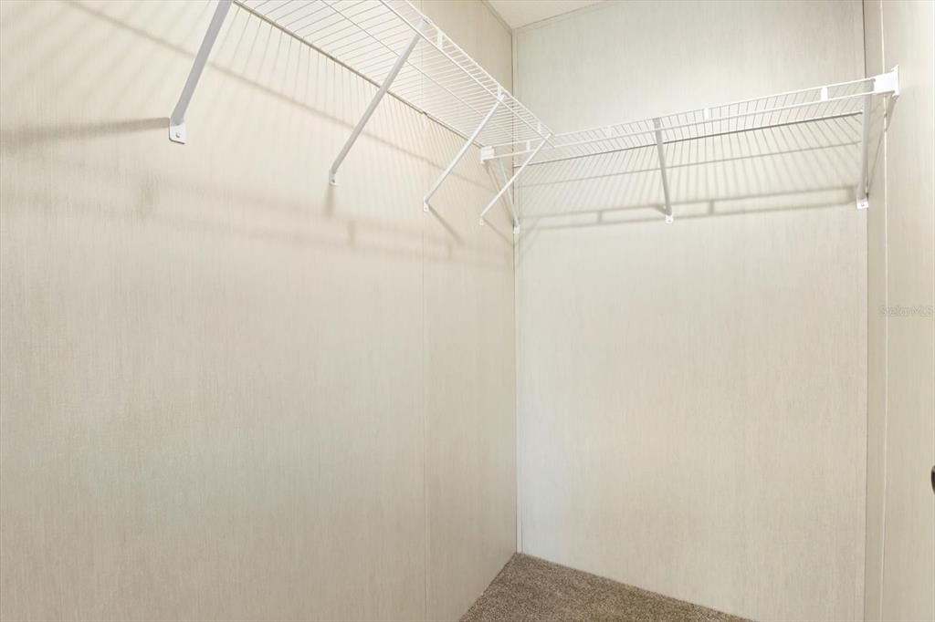 На продажу: $239,900 (3 спален, 2 ванн, 1352 Квадратных фут)