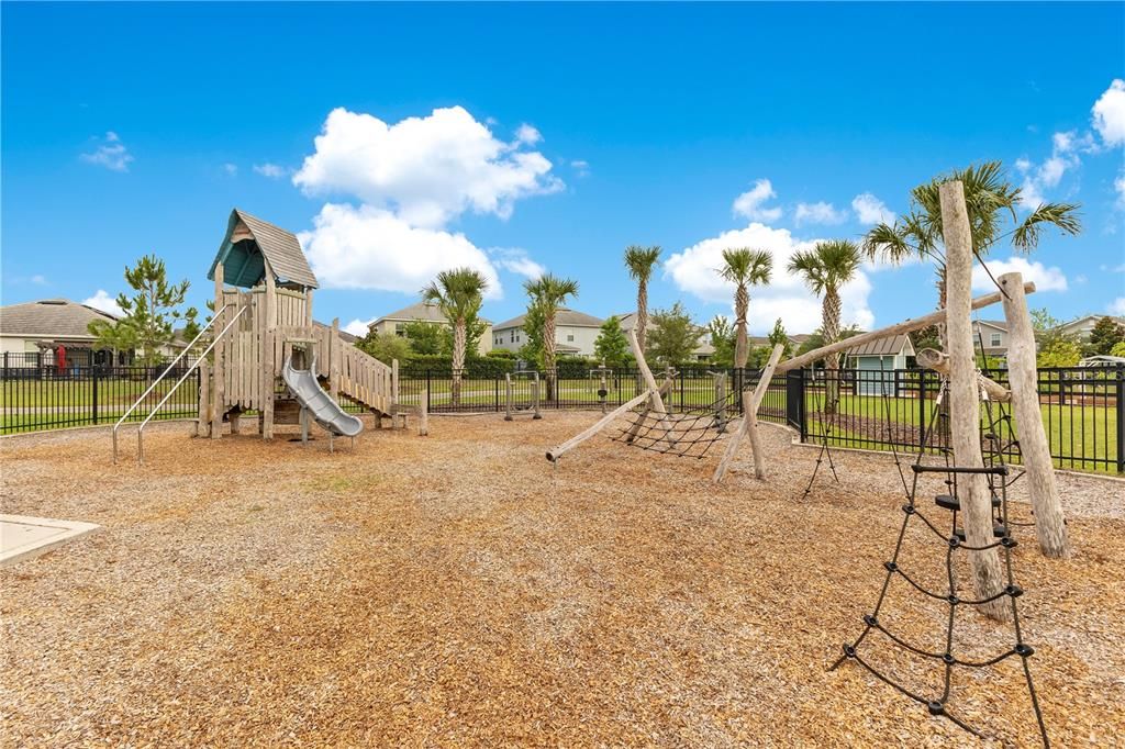 En Venta: $469,900 (3 camas, 2 baños, 2077 Pies cuadrados)