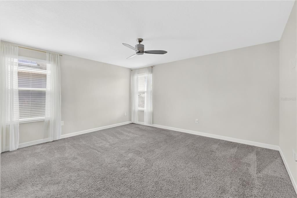 En Venta: $469,900 (3 camas, 2 baños, 2077 Pies cuadrados)