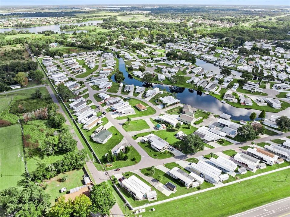 待售: $270,000 (2 贝兹, 2 浴室, 1900 平方英尺)