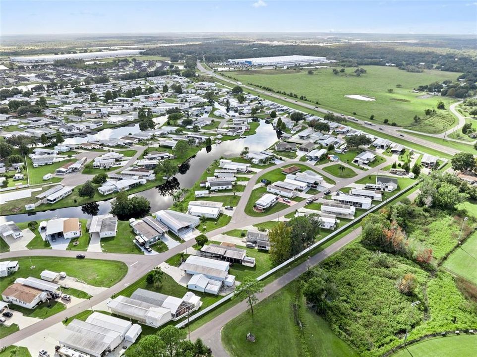 待售: $270,000 (2 贝兹, 2 浴室, 1900 平方英尺)