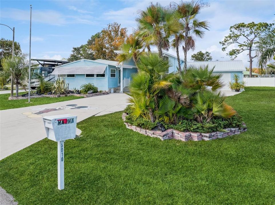 待售: $270,000 (2 贝兹, 2 浴室, 1900 平方英尺)