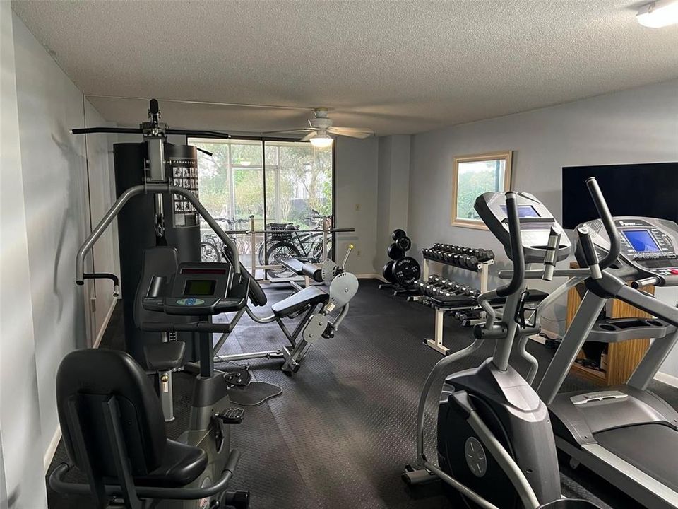 For Sale: $450,000 (2 beds, 2 baths, 1248 Square Feet)