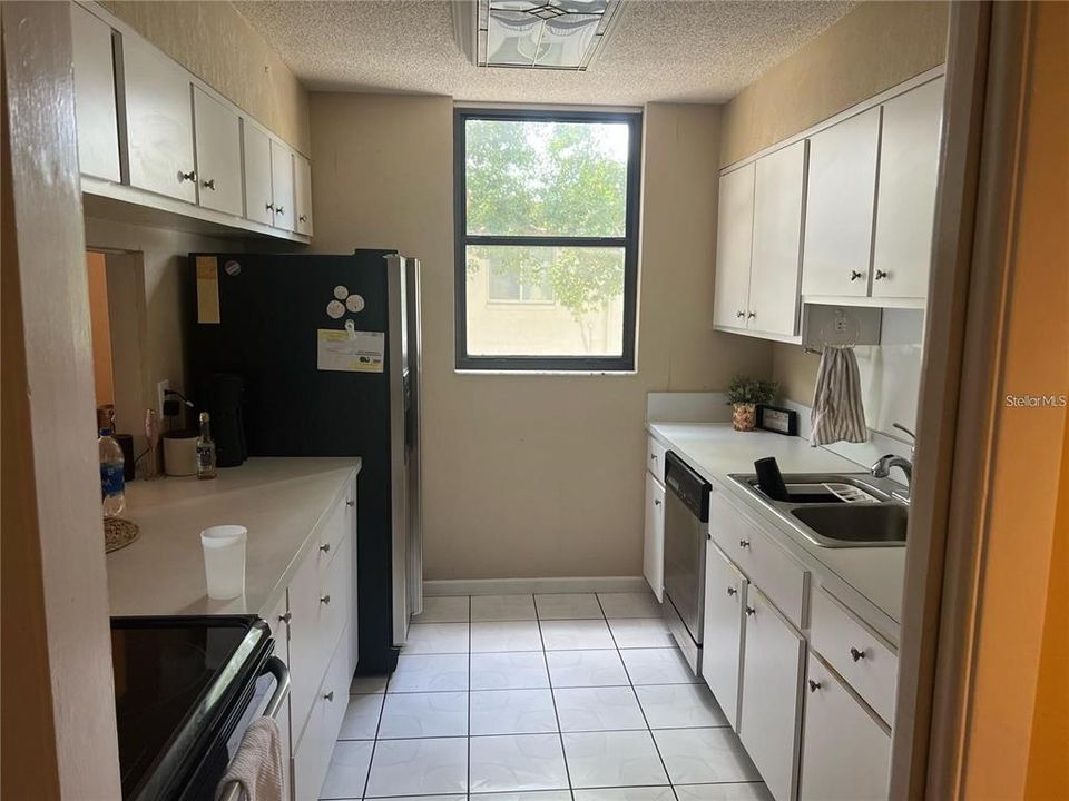 For Sale: $450,000 (2 beds, 2 baths, 1248 Square Feet)