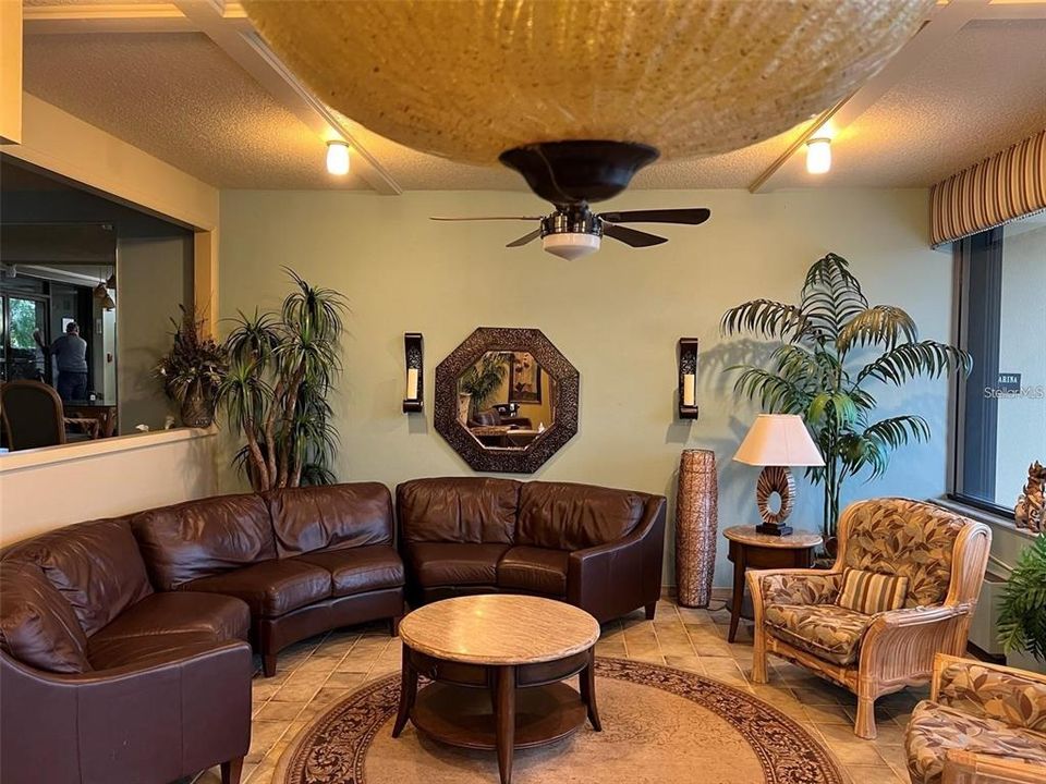 For Sale: $450,000 (2 beds, 2 baths, 1248 Square Feet)