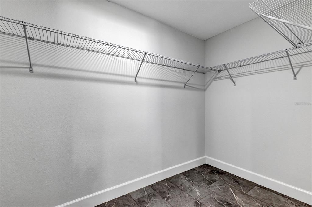 Active With Contract: $273,900 (3 beds, 2 baths, 1439 Square Feet)