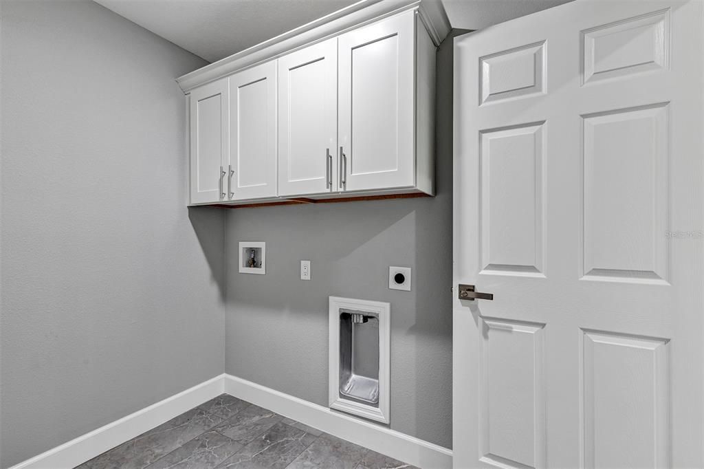 Active With Contract: $273,900 (3 beds, 2 baths, 1439 Square Feet)