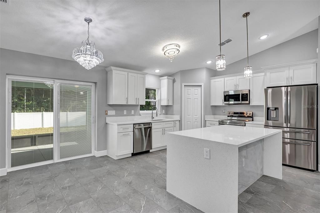 Active With Contract: $273,900 (3 beds, 2 baths, 1439 Square Feet)