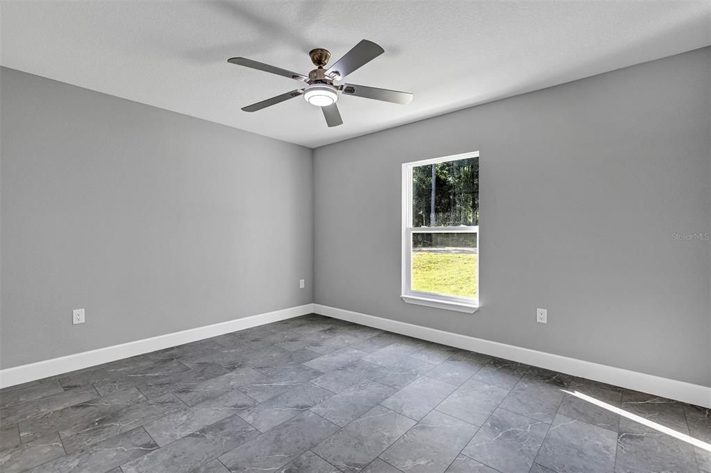 Active With Contract: $273,900 (3 beds, 2 baths, 1439 Square Feet)