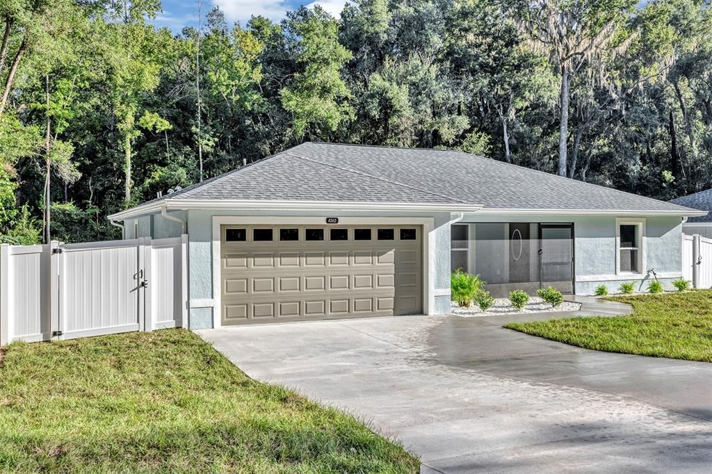 Active With Contract: $273,900 (3 beds, 2 baths, 1439 Square Feet)