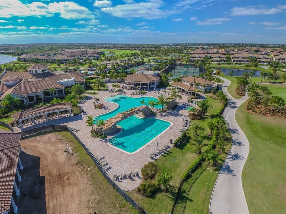 出租: $2,500 (2 贝兹, 2 浴室, 1142 平方英尺)